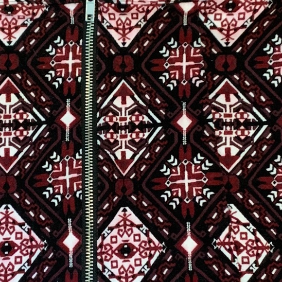 h&m Divided Patterned Mini Skirt - Picture 3 of 4